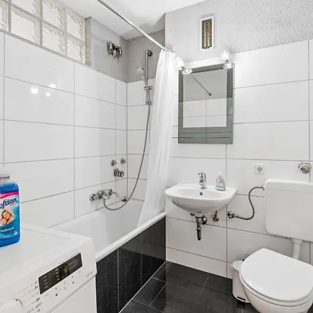 Mit Kueche, Neu-ulm, 3 Personen *